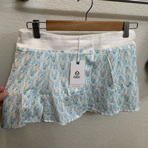 NWT Tasc Rhythm Printed Skirt 13in, golf/tennis.